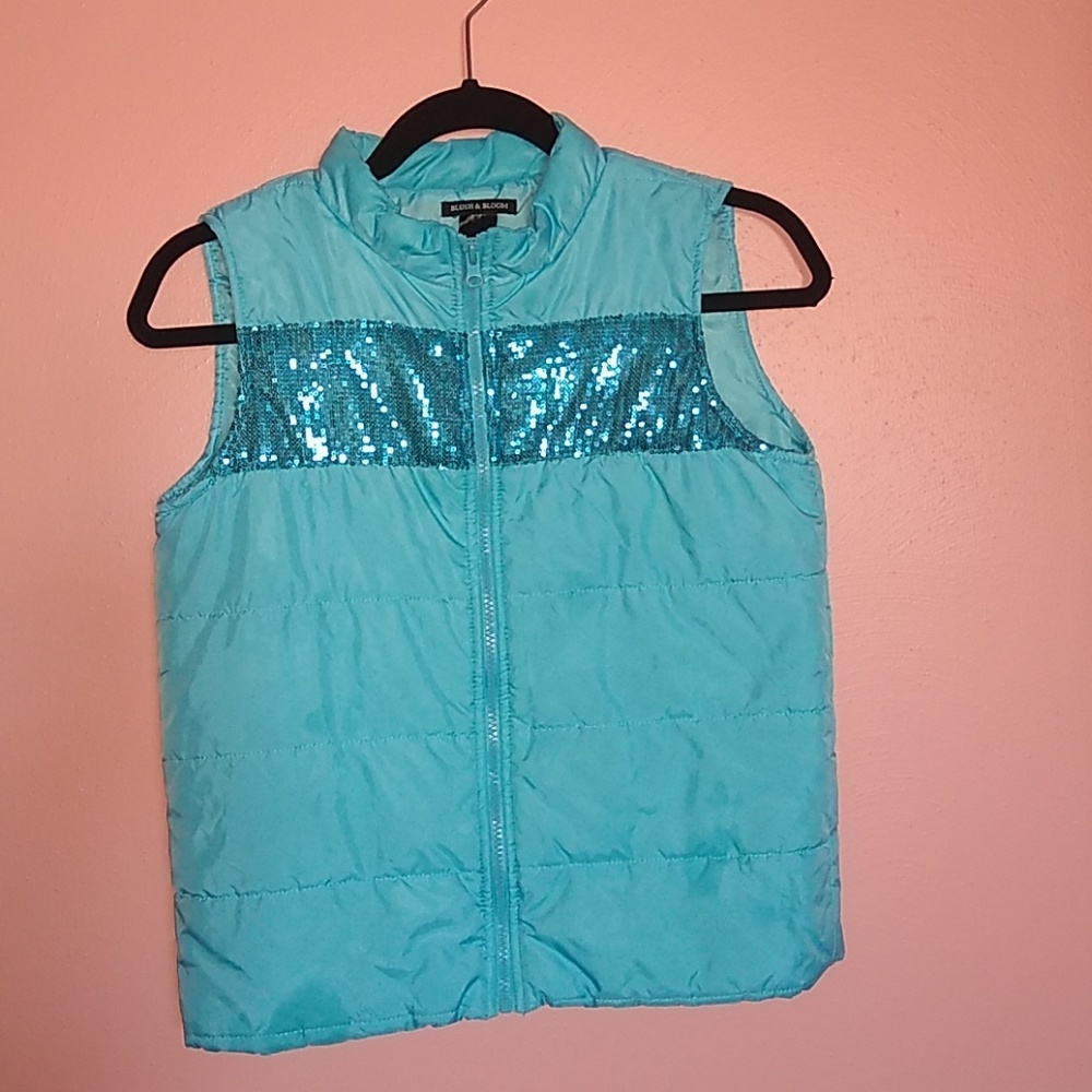 Light blue vest